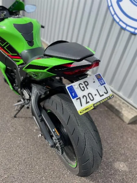 ZX10R