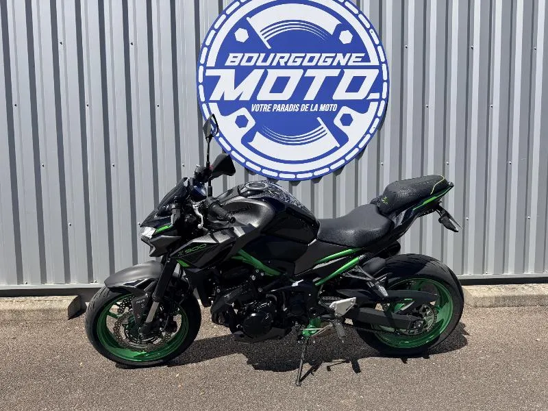 Z 900