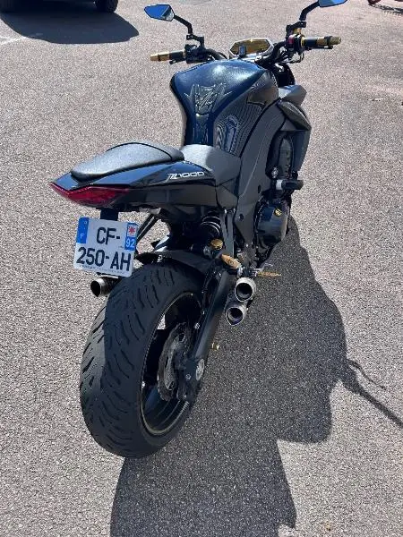 Z 1000