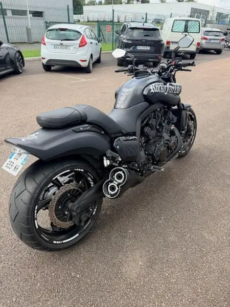 VMAX 1679
