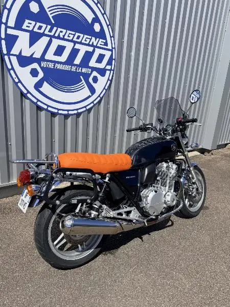 CB 1100