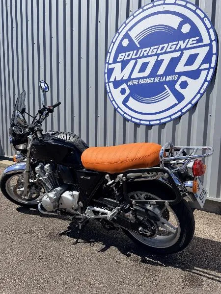 CB 1100