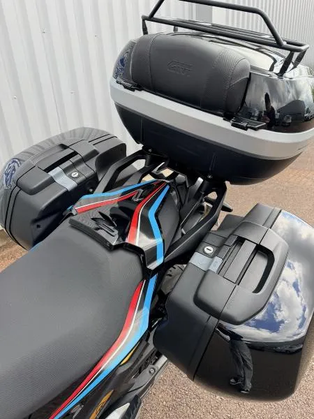 F 900 XR