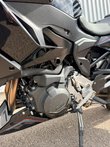 F 900 XR