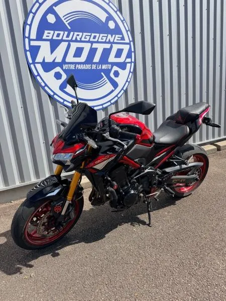 Z 900