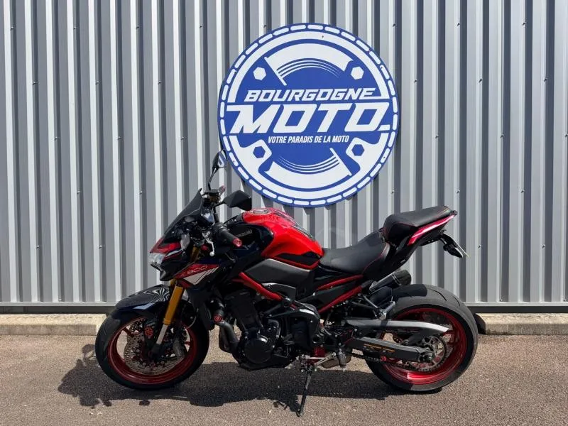 Z 900