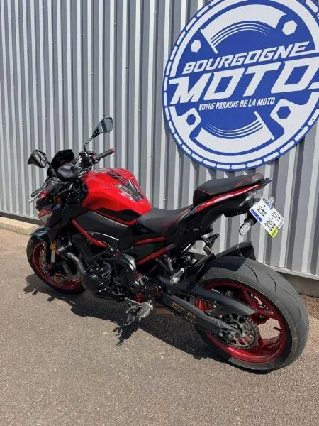 Z 900