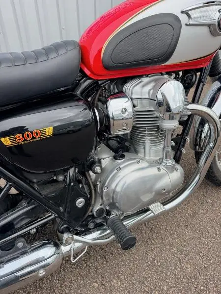 W 800