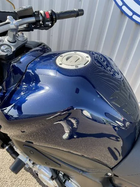 FZ1
