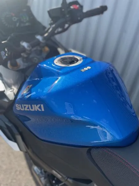 GSXS 1000 GX