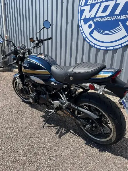 Z 900