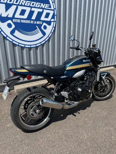 Z 900