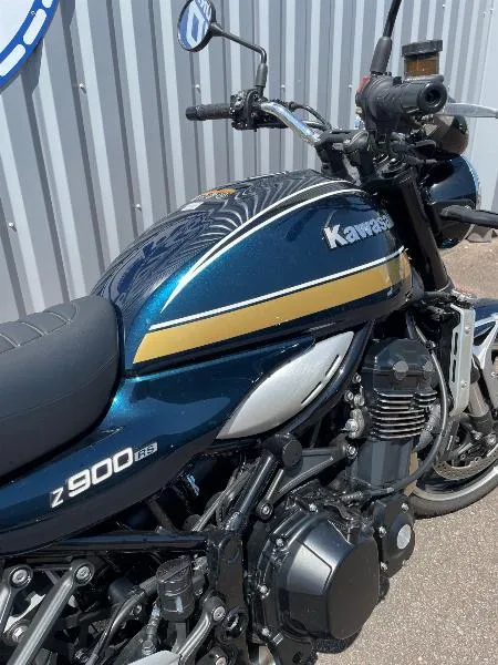 Z 900