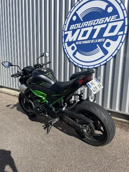 Z 900