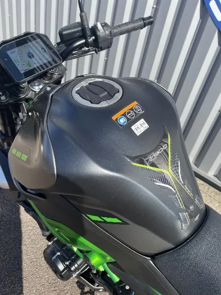 Z 900