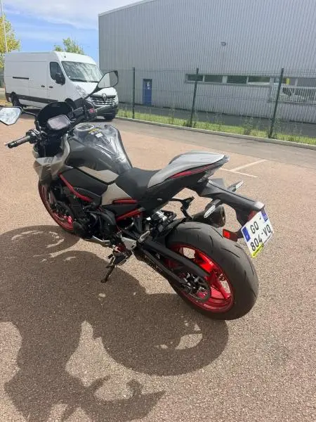 Z 900