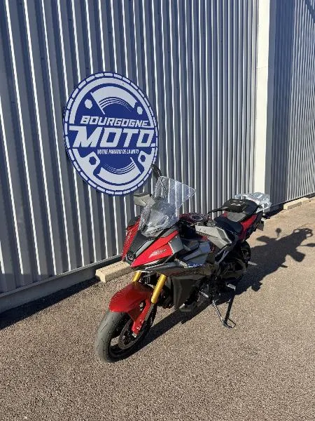 GSXS 1000 GX