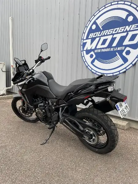 DL VSTROM 800DE