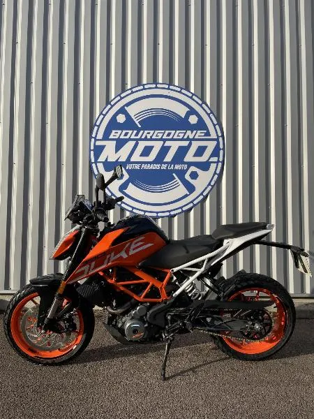 390 DUKE