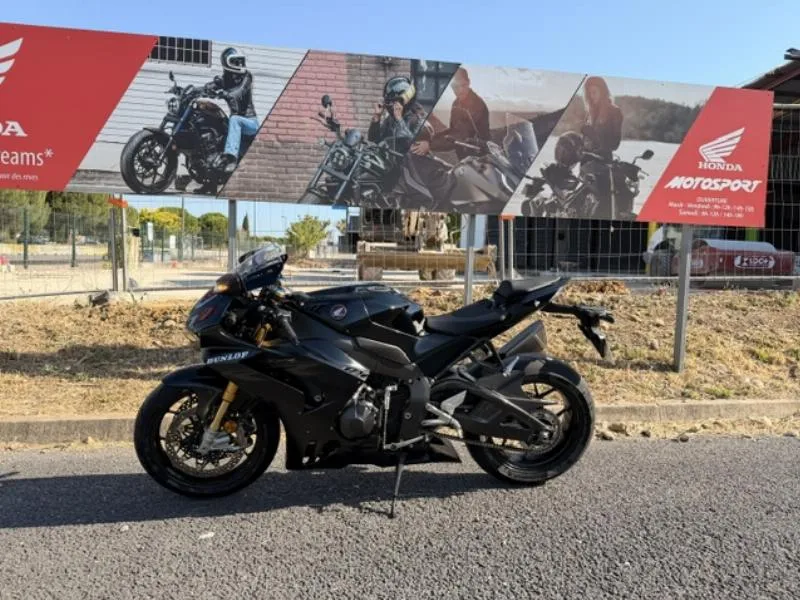 CBR 1000  RRR FIREBLADE SP