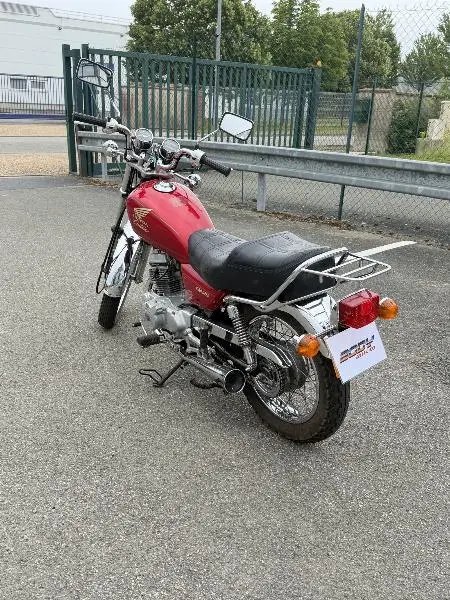 CM 125