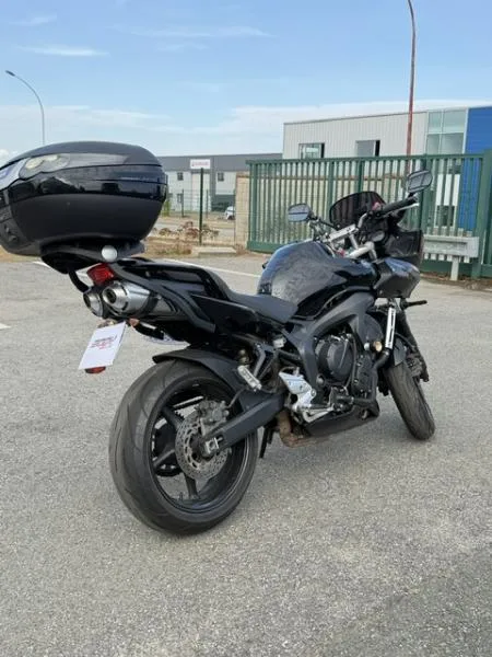FZ6 
