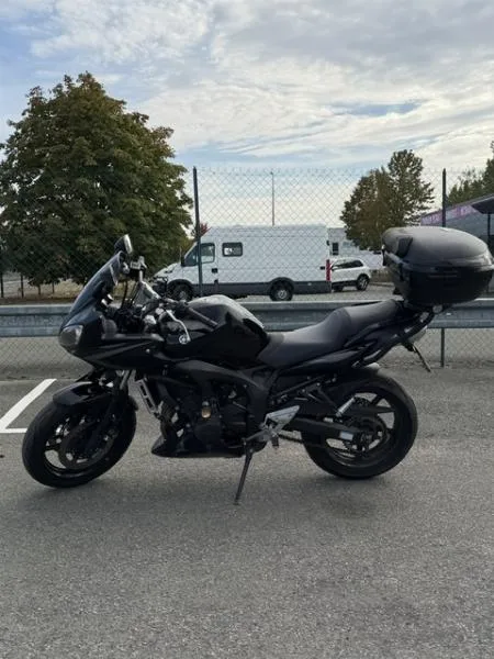 FZ6 