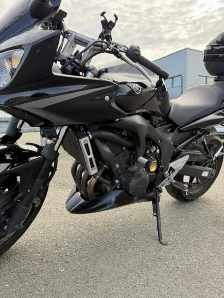 FZ6 
