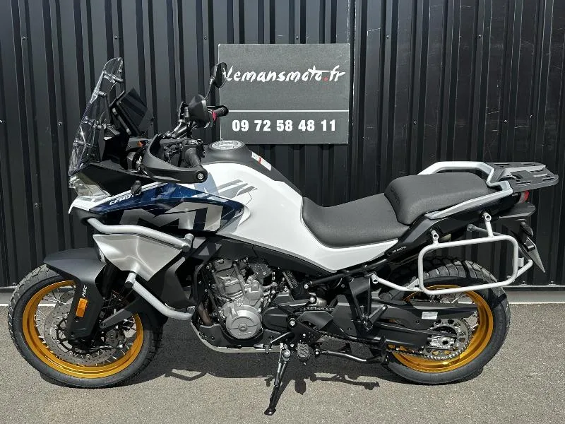 800 MT EXPLORE EDITION BLANC