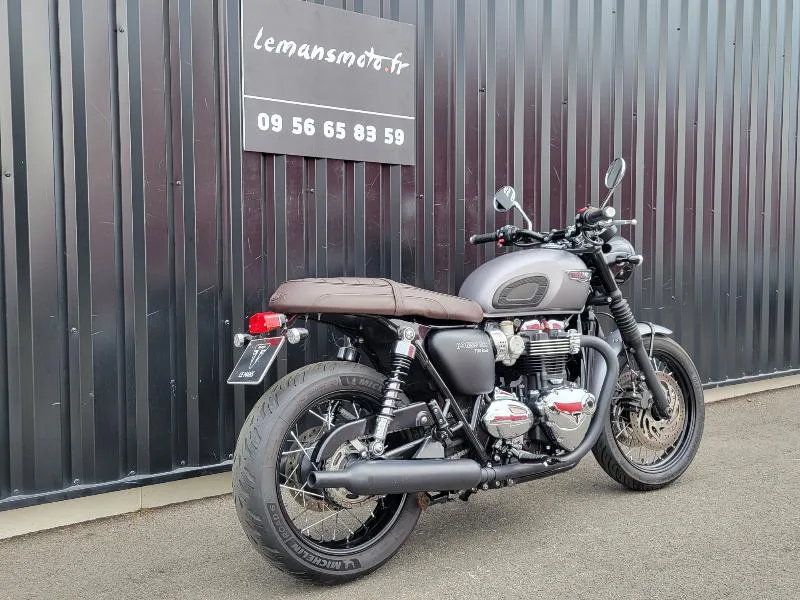 Bonneville T120 Black