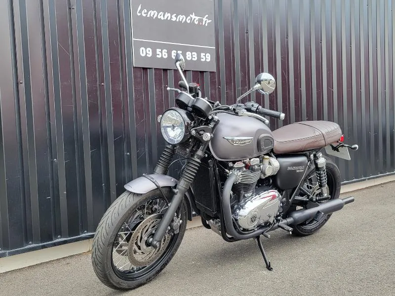 Bonneville T120 Black
