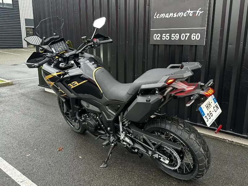 ZT 703 F
