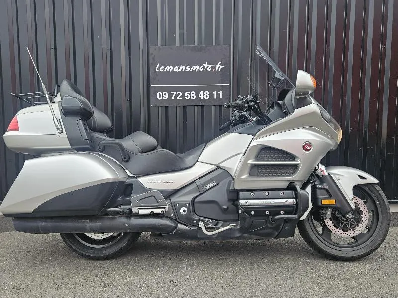 GL1800 GOLDWING