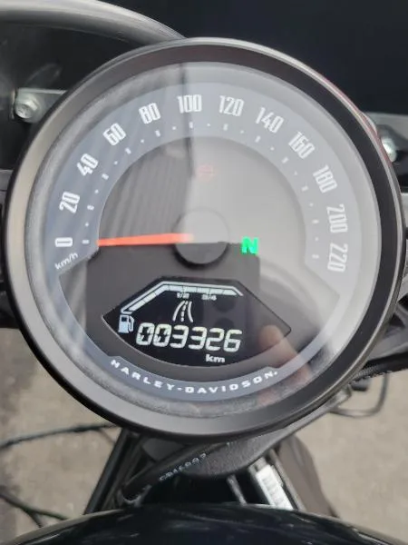 SPORTSTER NIGHTSTER 975