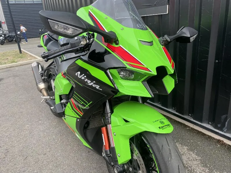 ZX10R