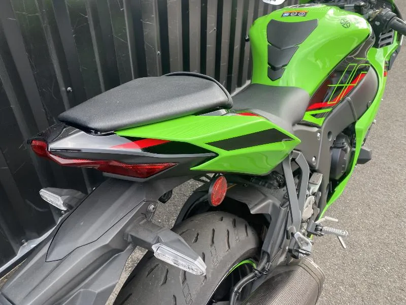 ZX10R