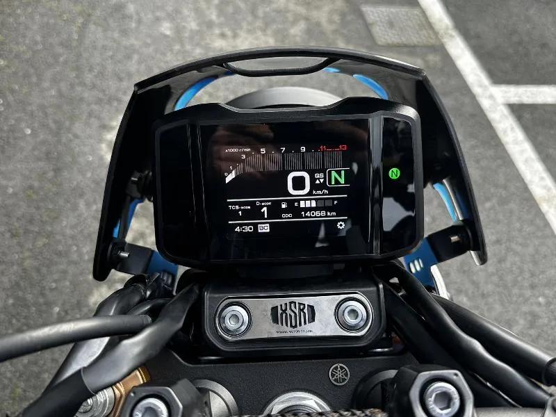 XSR 900