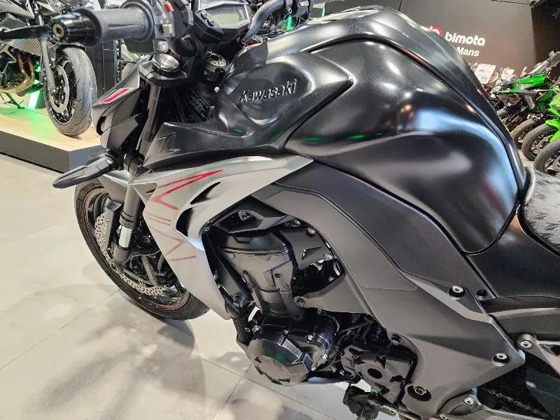 Z 1000
