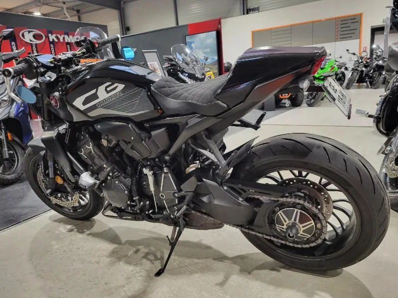 CB 1000 RA 2022
