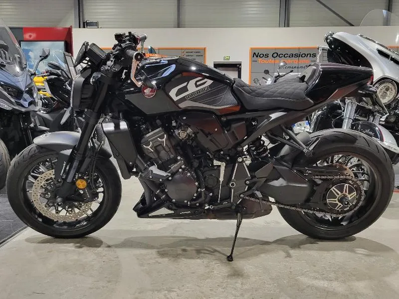 CB 1000 RA