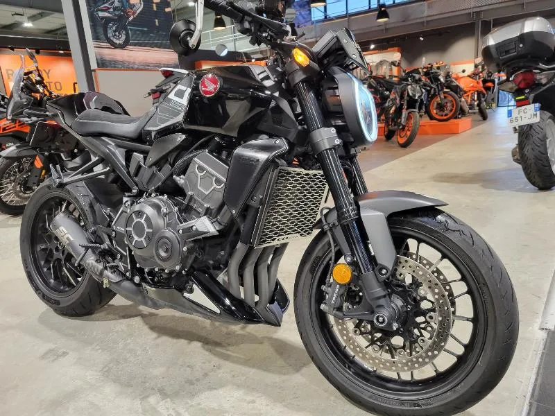 CB 1000 RA