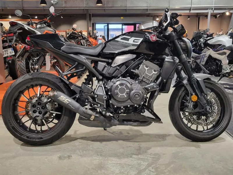 CB 1000 RA
