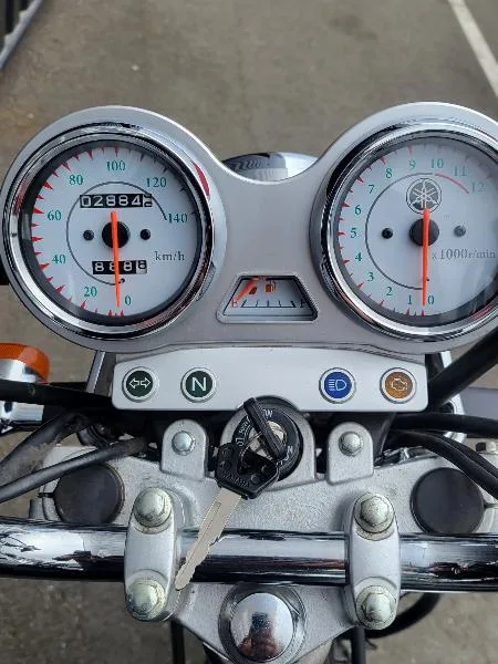 YBR 125 CUSTOM