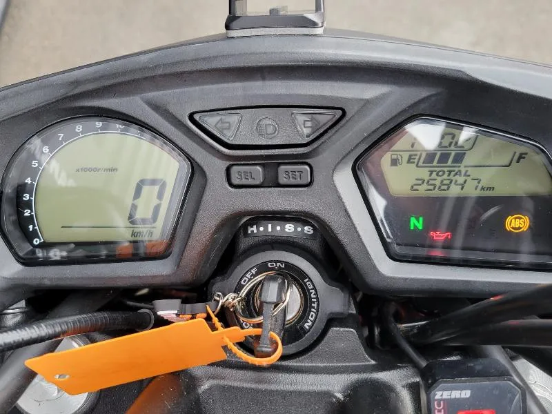 CB 650 F 47.5CV