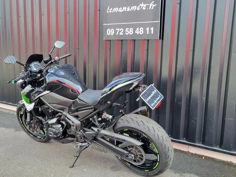 Z 900