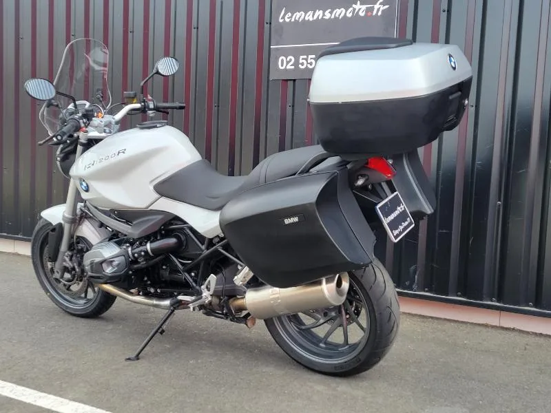 R 1200 R
