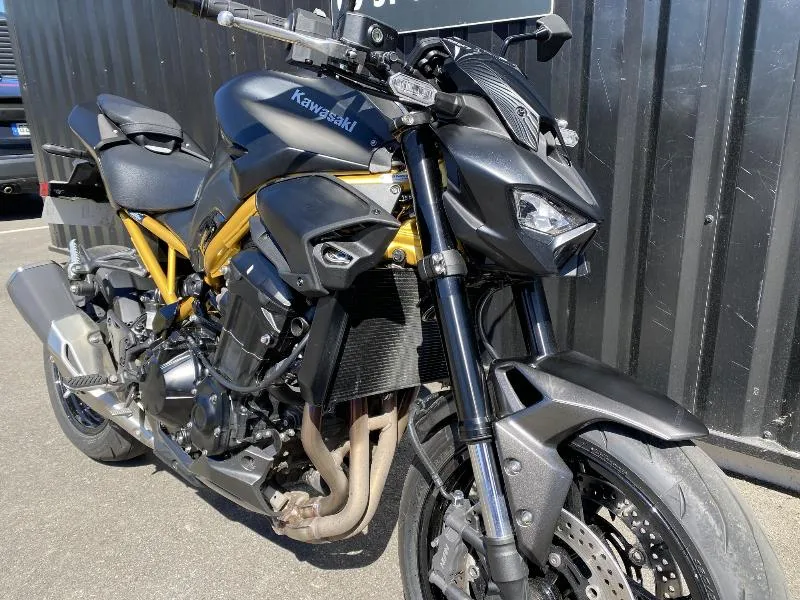 Z 900