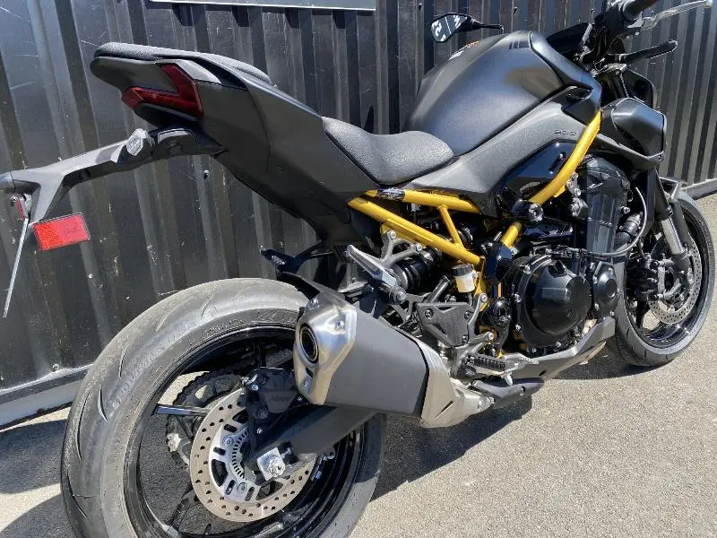 Z 900