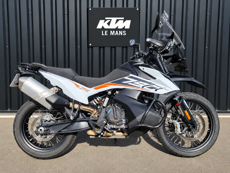 790 ADVENTURE