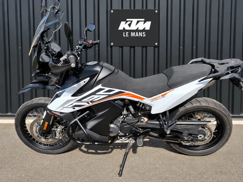 790 ADVENTURE